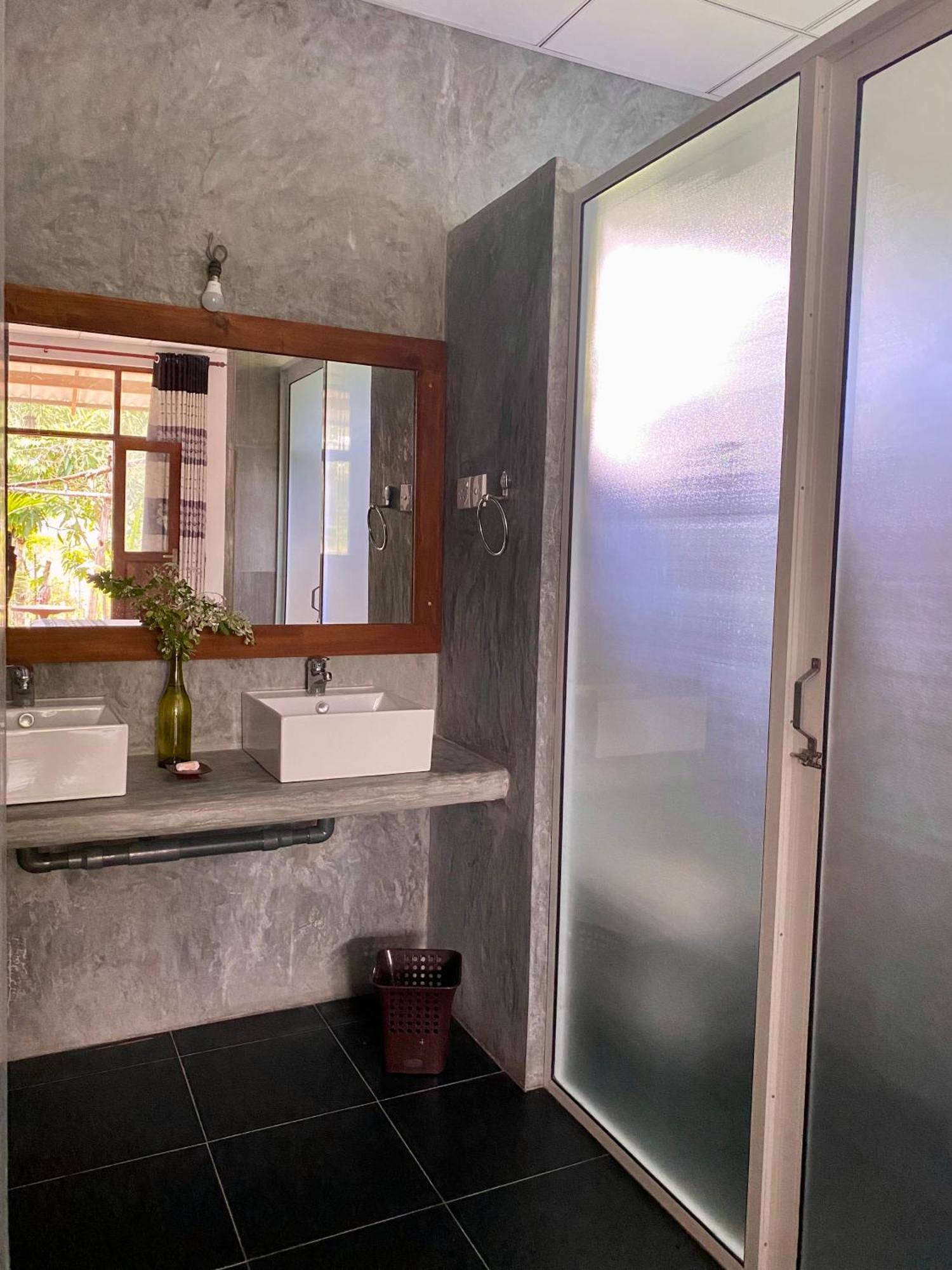 The Dale Mirissa Otel Dış mekan fotoğraf